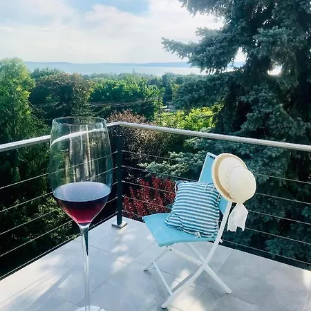 Mirador Balaton Panorama & Jacuzzi Βίλα Balatonakarattya